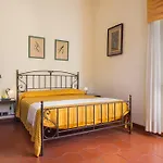Il Castellaccio بيت للعطل
